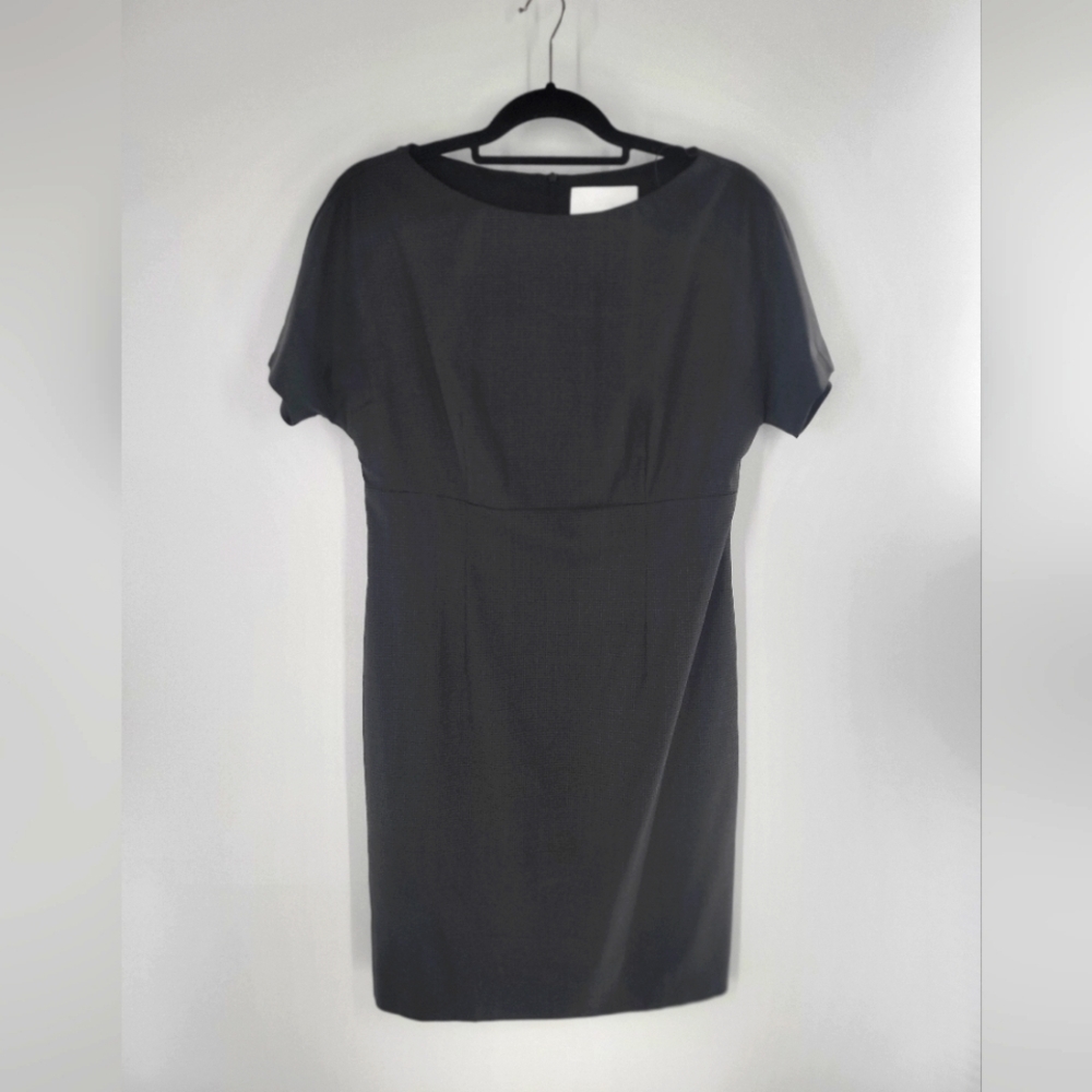 Hugo Boss virgin wool plaid short sleeve sheath dress Size 8‎
